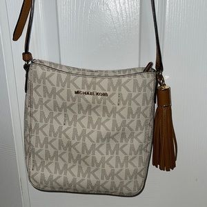 Michael Kors Crossbody